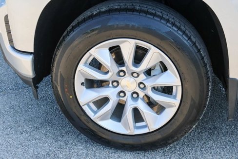 Used 2021 Chevrolet Silverado 1500 Custom image 7