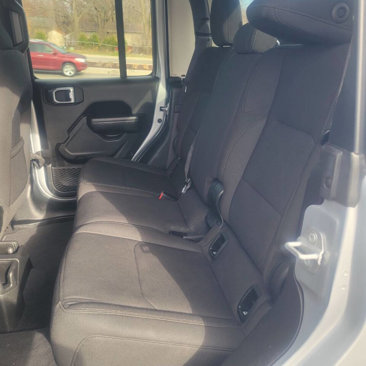 Used 2023 Jeep Gladiator Sport image 10