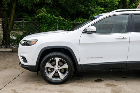 Used 2021 Jeep Cherokee Limited image 22