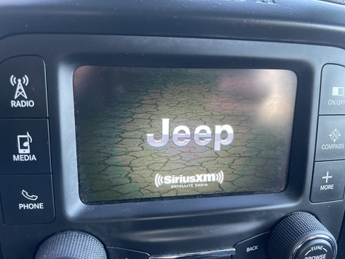 Used 2016 Jeep Renegade Latitude image 50