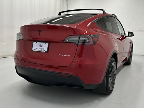 Used 2023 Tesla Model Y Long Range image 6