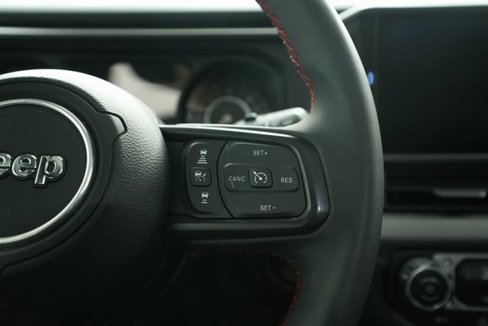 Used 2024 Jeep Wrangler Unlimited Rubicon image 30
