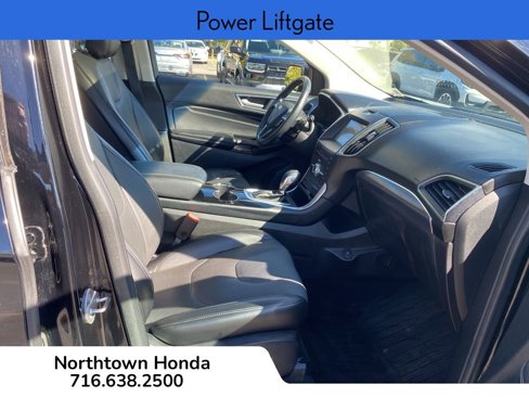 Used 2018 Ford Edge Titanium w/ Equipment Group 301A image 12