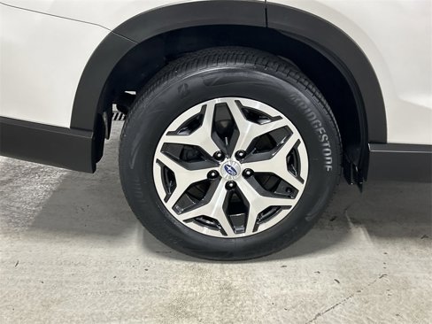 Used 2019 Subaru Forester Premium w/ All-Weather Package image 12