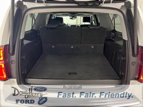 Used 2015 Chevrolet Suburban LTZ image 34