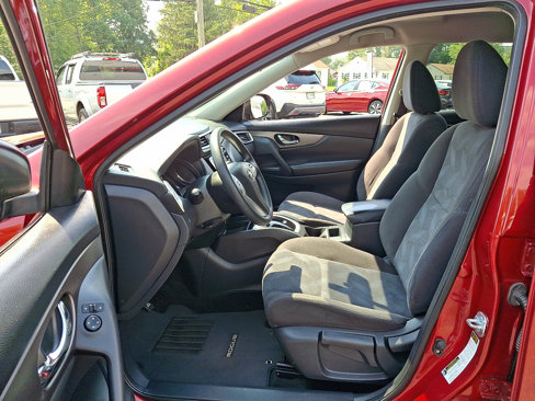 Used 2016 Nissan Rogue S image 15