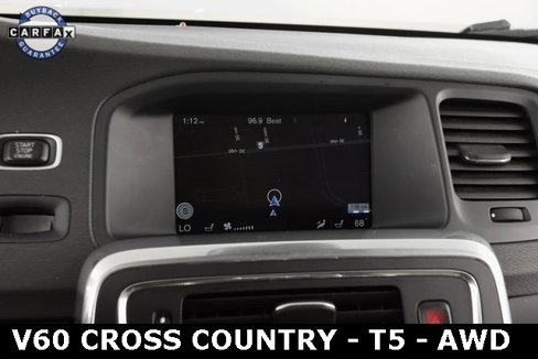 Used 2016 Volvo V60 T5 Cross Country w/ Climate Package image 33