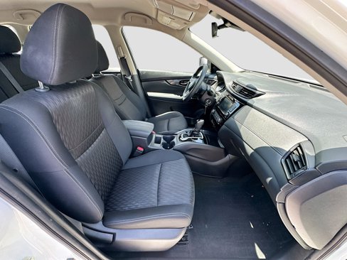 Certified 2020 Nissan Rogue S image 26