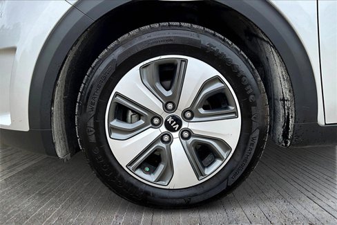 Certified 2019 Kia Niro LX image 8