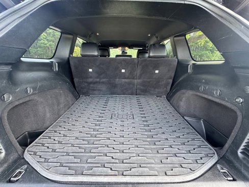 Used 2018 Jeep Grand Cherokee Altitude image 17