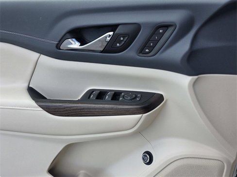 Used 2022 GMC Acadia Denali w/ Denali Ultimate Package image 22