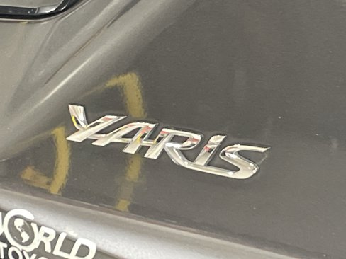 Used 2020 Toyota Yaris LE image 8