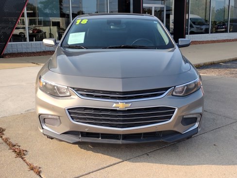 Used 2018 Chevrolet Malibu LT image 11