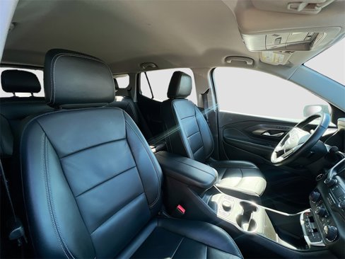 Used 2024 GMC Terrain SLT image 29