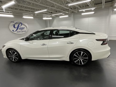 Used 2023 Nissan Maxima SV w/ Floor Mat Group image 2