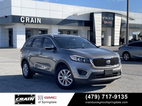 Used 2017 Kia Sorento LX image 1