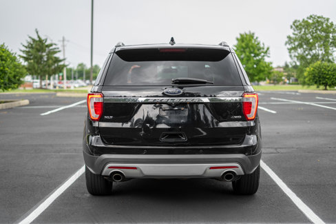 Used 2017 Ford Explorer XLT w/ Equipment Group 202A image 6