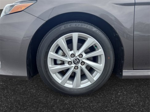 Certified 2023 Toyota Camry LE image 4