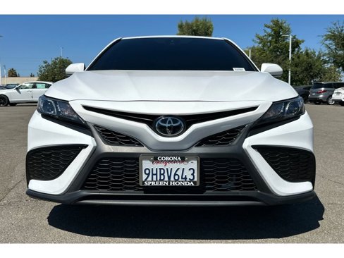 Used 2023 Toyota Camry SE image 9