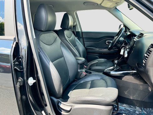Used 2016 Kia Soul ! image 24