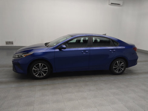 Used 2023 Kia Forte LXS image 2