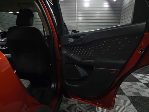 Used 2020 Ford Escape S image 31