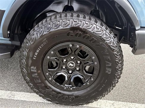 Used 2022 Ford Bronco Wildtrak image 3