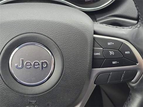 Used 2019 Jeep Grand Cherokee Limited w/ Luxury Group II image 17