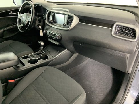 Used 2020 Kia Sorento LX w/ LX I4 Convenience Package image 25