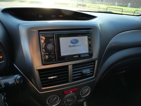Used 2011 Subaru Impreza 2.5i Premium image 16