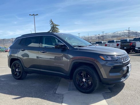 Used 2022 Jeep Compass Latitude w/ Convenience Group image 17
