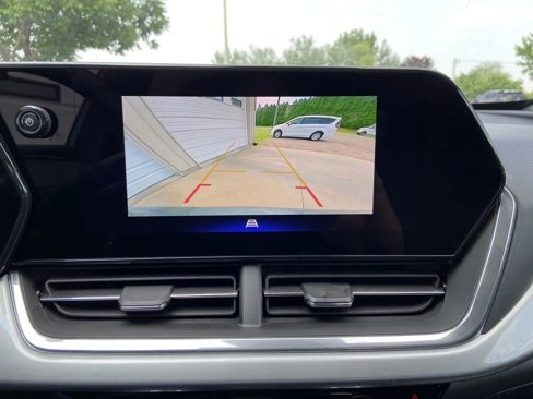 Used 2024 Chevrolet Trax LT w/ LT Convenience Package image 17
