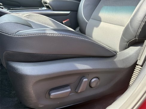 Used 2022 Kia Niro EX image 17