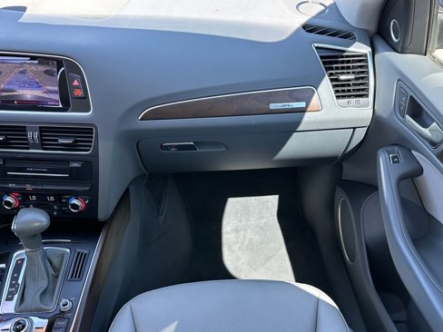 Used 2015 Audi Q5 2.0T Premium Plus w/ Technology Package image 11