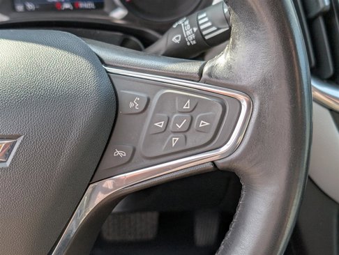 Used 2020 Chevrolet Equinox LT image 23
