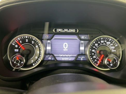 Used 2019 RAM 1500 Laramie w/ Sport Appearance Package image 18