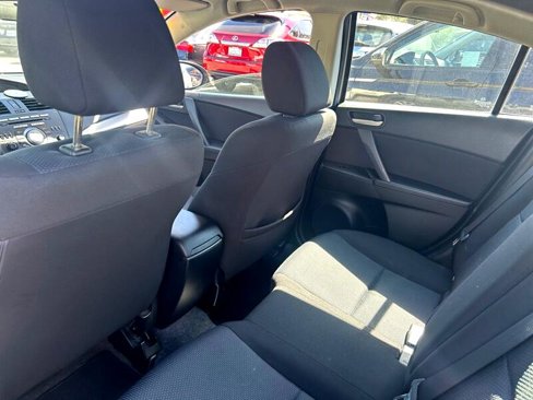 Used 2010 MAZDA MAZDA3 i Touring image 14