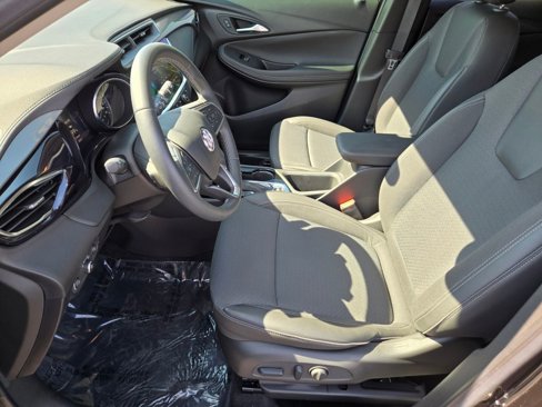 Used 2023 Buick Encore GX Preferred w/ Cold Weather Comfort Package image 10