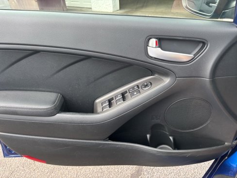 Used 2018 Kia Forte LX w/ LX Rear Camera Package image 39