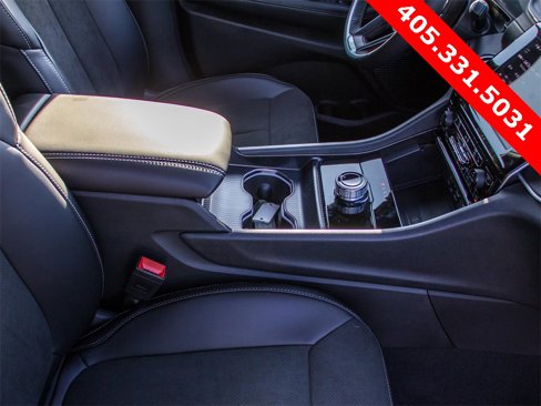 New 2025 Jeep Grand Cherokee L Altitude image 18
