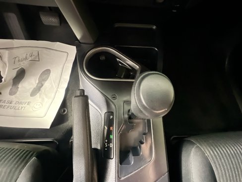 Used 2018 Toyota RAV4 LE image 25