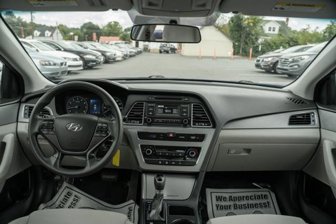 Used 2017 Hyundai Sonata SE image 13