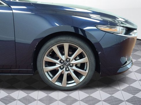 Used 2020 MAZDA MAZDA3 Sedan w/ Premium Package image 10