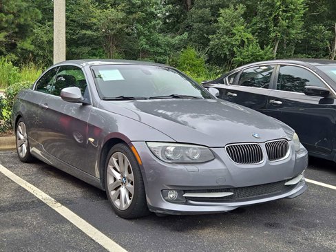 Used 2011 BMW 328i Convertible image 1