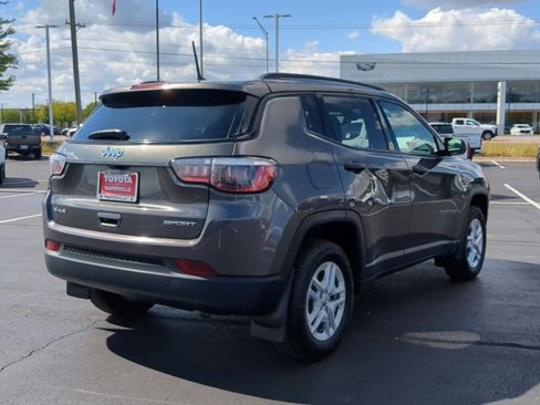 Used 2018 Jeep Compass Sport image 7