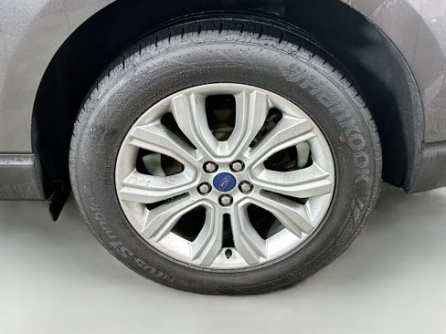 Used 2020 Ford Edge Titanium w/ Cargo Accessory Package image 29