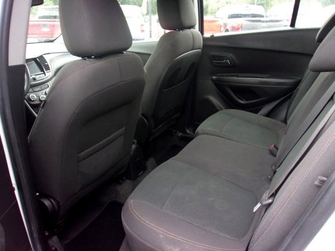 Used 2017 Chevrolet Trax LS image 7