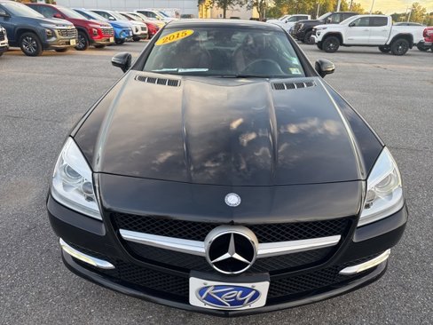 Used 2015 Mercedes-Benz SLK 250 image 2