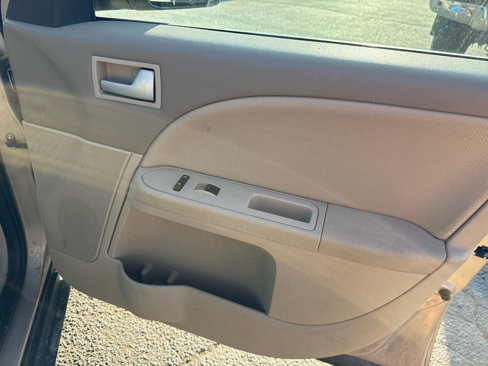 Used 2007 Mercury Montego Luxury image 16