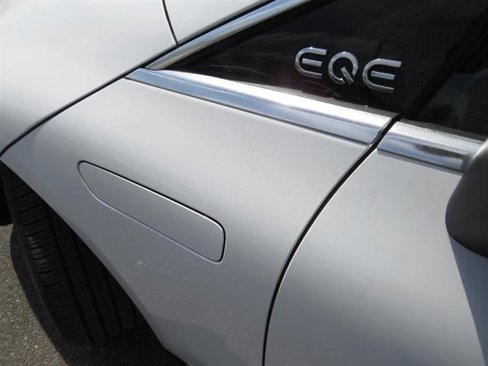 Certified 2023 Mercedes-Benz EQE 350+ 4MATIC Sedan w/ Exclusive Trim Package image 28